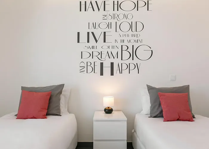 Rooftop Oasis نازاريه