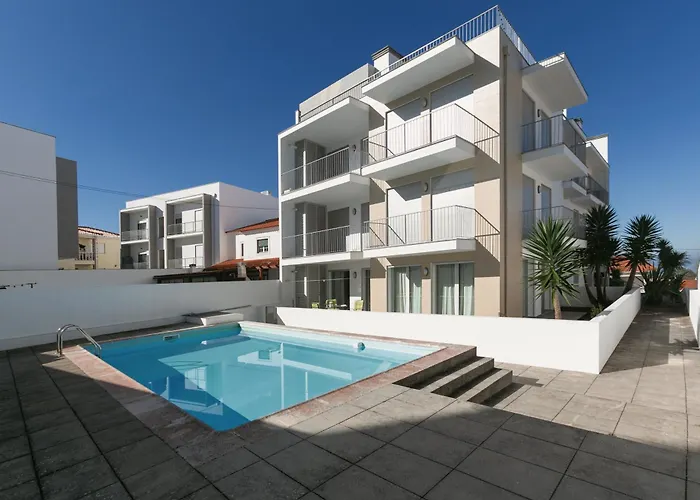 Rooftop Oasis * نازاريه